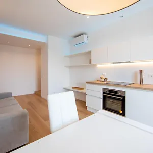 https://apt-casa-giorgia.it-lombardy.com