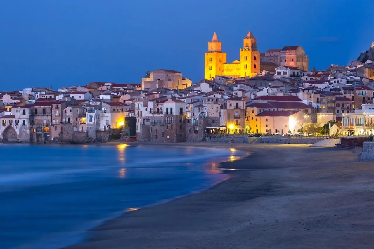 Cefalu In Summer location